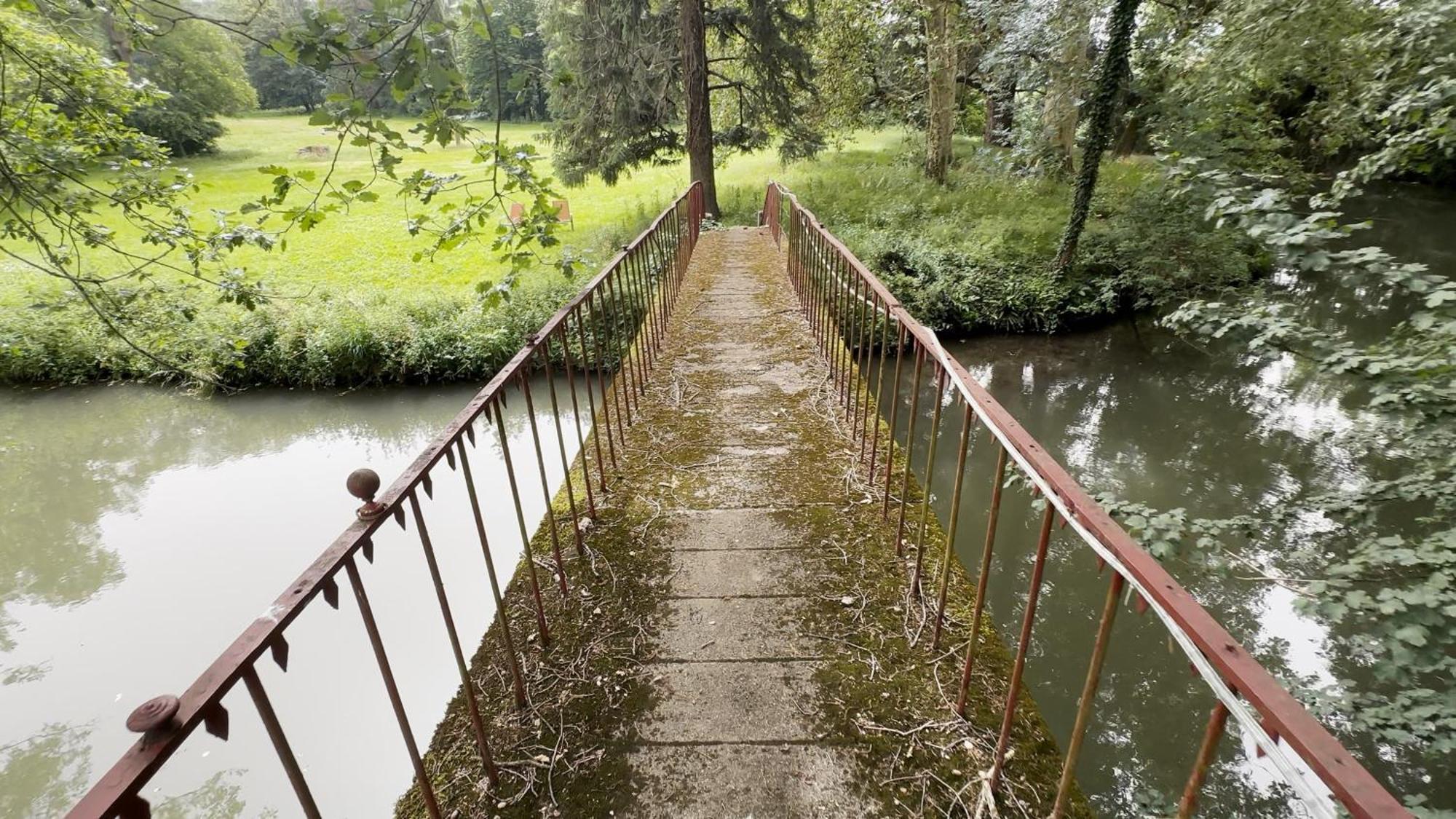 Eden De Roques Bed & Breakfast Castres  Bagian luar foto